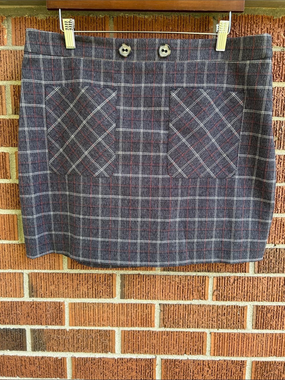 Express Plaid Mini Skirt in Gray with Red Windowpane